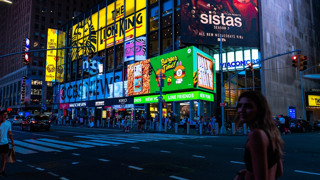 You are currently viewing A Comprehensive Guide to Digital Signage: Everything You Need to Know